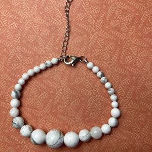 Howlite Bracelet with Extender